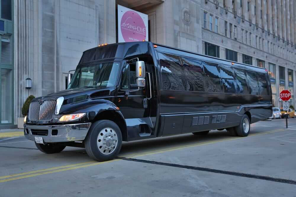 Black Party Bus